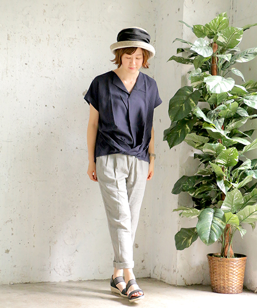 LBC（エルビーシー）の「サイロフィルオープンカラーブラウス（シャツ/ブラウス・レディース・ホワイト/グリーン/ネイビー・M/L）」の11枚目の写真