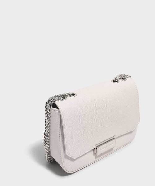 【 】プッシュロック開封 クロスボディバッグ★ CHARLES & KEITH（チャールズ & キース）の「メタリックプッシュ