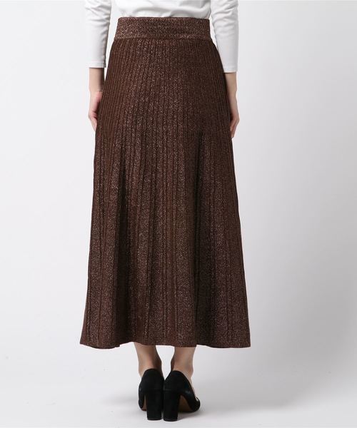 archives(アルシーヴ)の「リブ編みラメニットロングスカート(スカート・レディース・ブラック/ブラウン/ベージュ/モカ・MEDIUM)」の6枚目の写真