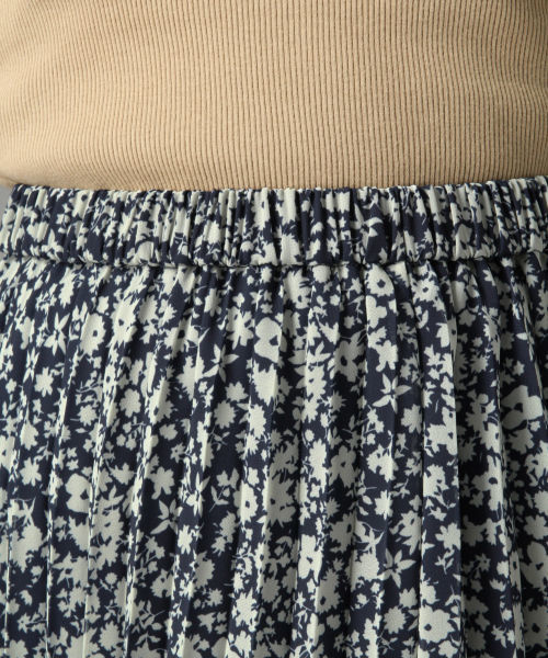 LOWRYS FARM(ローリーズファーム)の「単色ハナプリーツスカート 832773(スカート・レディース・ベージュ/ネイビー/ブルー・FREE)」の7枚目の写真
