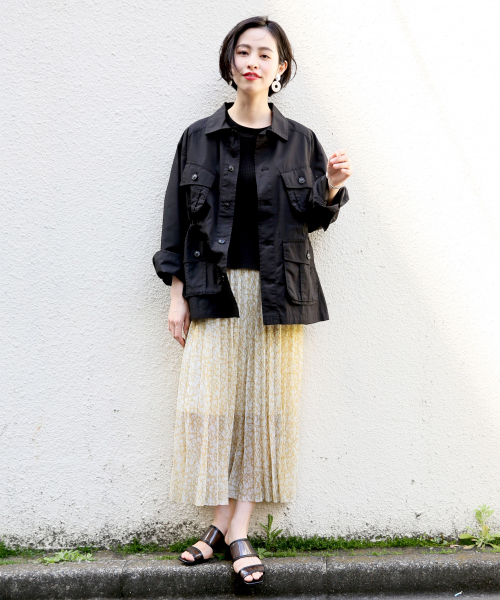 LOWRYS FARM(ローリーズファーム)の「単色ハナプリーツスカート 832773(スカート・レディース・ベージュ/ネイビー/ブルー・FREE)」の12枚目の写真