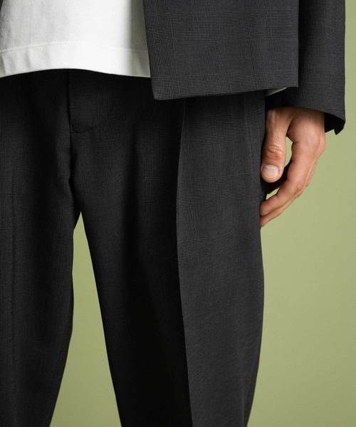 UNITED TOKYO（ユナイテッドトウキョウ）の「リネンライクアンクルテーパードスラックス（スラックス・メンズ・ベージュ/グレー/ブラック・1/2/3）」の17枚目の写真