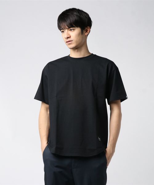 Hombre Nino(オンブレニーニョ)の「×FRUIT OF THE LOOM 2PACK TEE HNS19-CT0005(Tシャツ/カットソー・メンズ・ホワイト/ブラック/バーガンディー・MEDIUM/LARGE/X-LARGE)」の2枚目の写真