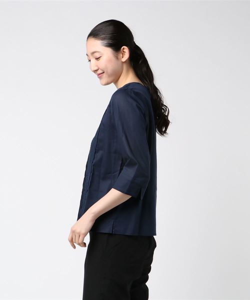 Petit Honfleur（プチオンフルール）の「スカラップ刺しゅうブラウス（シャツ/ブラウス・レディース・ホワイト/ネイビー/オレンジ・11号/9号/13号）」の7枚目の写真