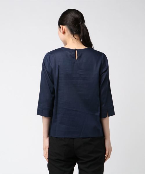 Petit Honfleur（プチオンフルール）の「スカラップ刺しゅうブラウス（シャツ/ブラウス・レディース・ホワイト/ネイビー/オレンジ・11号/9号/13号）」の9枚目の写真