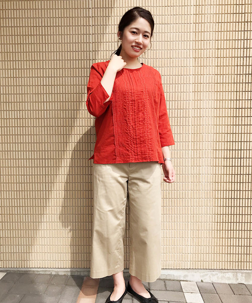 Petit Honfleur（プチオンフルール）の「スカラップ刺しゅうブラウス（シャツ/ブラウス・レディース・ホワイト/ネイビー/オレンジ・11号/9号/13号）」の18枚目の写真