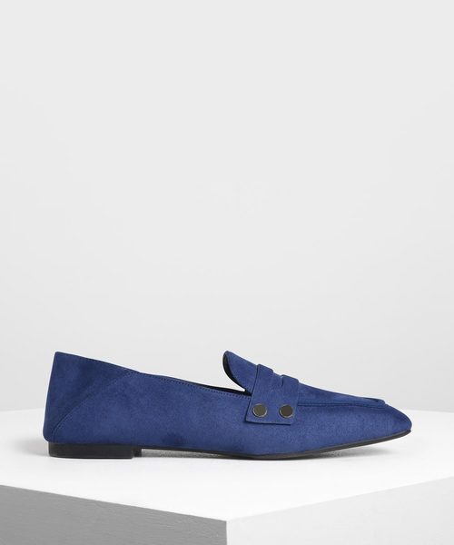 CHARLES & KEITH(チャールズ & キース)の「スタッズディテール ペニーローファー / Stud Detail Penny Loafers(ローファー・レディース・ブラック/ダークブルー・22.5cm/23cm/23.5cm/24.5cm)」の1枚目の写真