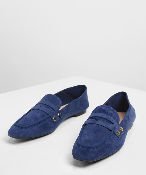 CHARLES & KEITH(チャールズ & キース)の「スタッズディテール ペニーローファー / Stud Detail Penny Loafers(ローファー・レディース・ブラック/ダークブルー・22.5cm/23cm/23.5cm/24.5cm)」の4枚目の写真