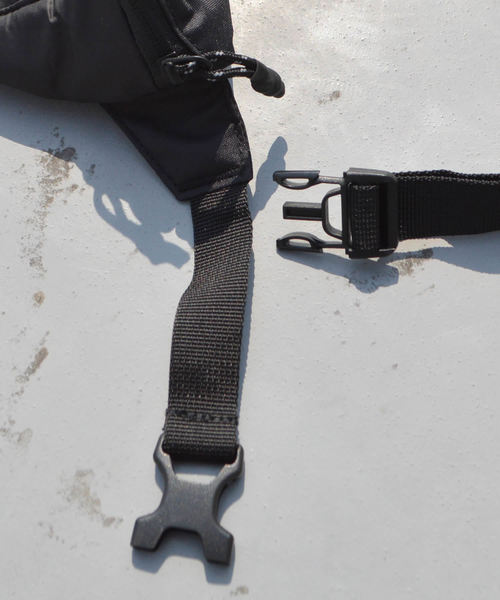 Timberland(ティンバーランド)の「Timberland/ティンバーランド RECOVER WAIST PACK(ボディバッグ/ウエストポーチ・メンズ・ブラック・ONE SIZE)」の7枚目の写真