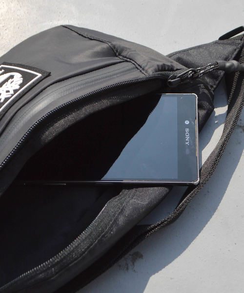 Timberland(ティンバーランド)の「Timberland/ティンバーランド RECOVER WAIST PACK(ボディバッグ/ウエストポーチ・メンズ・ブラック・ONE SIZE)」の9枚目の写真