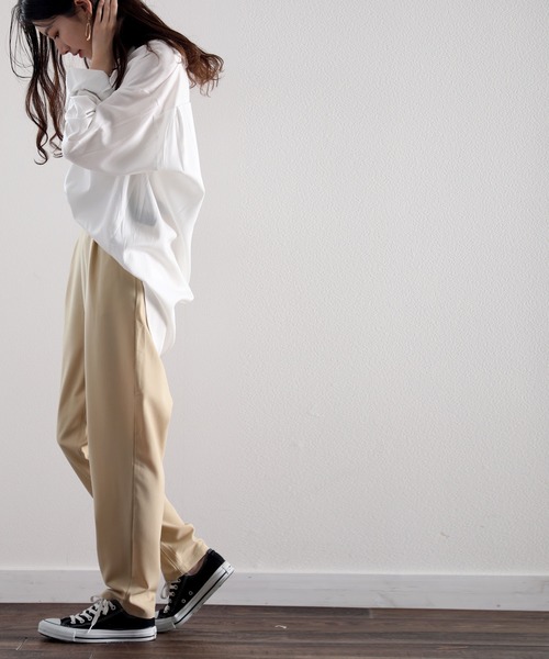 classicalelf(クラシカルエルフ)の「スタンダードワイド・ルーズテーパードタック入りレギュラーパンツ(フルレングス)(スラックス・レディース・ベージュ/ブラック/テラコッタ/ライトベージュ/グリーン/キャメル・SMALL/MEDIUM/LARGE/X-LARGE)」の15枚目の写真