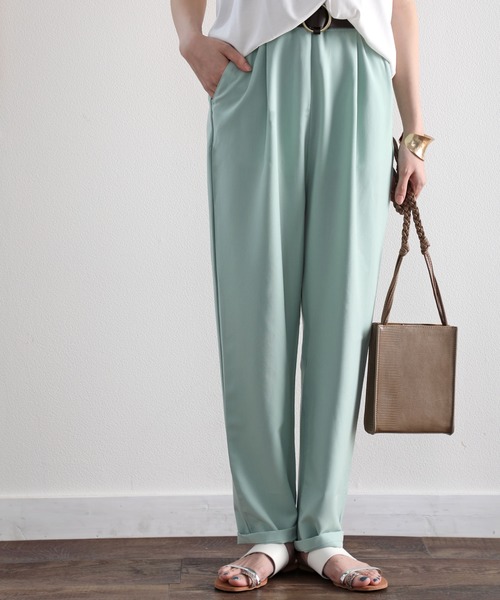 classicalelf(クラシカルエルフ)の「スタンダードワイド・ルーズテーパードタック入りレギュラーパンツ(フルレングス)(スラックス・レディース・ベージュ/ブラック/テラコッタ/ライトベージュ/グリーン/キャメル・SMALL/MEDIUM/LARGE/X-LARGE)」の20枚目の写真