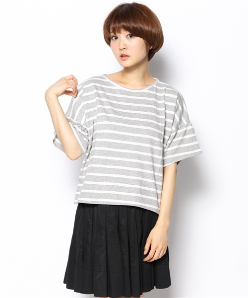 Kastane（カスタネ）の「【Kastane】袖フレアーボーダーTOPS（Tシャツ/カットソー・レディース・ブラック/レッド/グレー/ホワイト・FREE）」の12枚目の写真