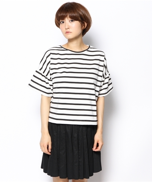 Kastane（カスタネ）の「【Kastane】袖フレアーボーダーTOPS（Tシャツ/カットソー・レディース・ブラック/レッド/グレー/ホワイト・FREE）」の5枚目の写真