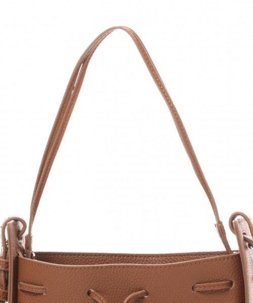 LOWRYS FARM(ローリーズファーム)の「2WAYスクイーズショルダー 854635(ショルダーバッグ・レディース・ブラック/ブラウン・FREE)」の9枚目の写真