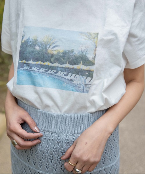 flower(フラワー)の「ノスタルジープリントTシャツ(Tシャツ/カットソー・レディース・ホワイト/ブルー・FREE)」の6枚目の写真