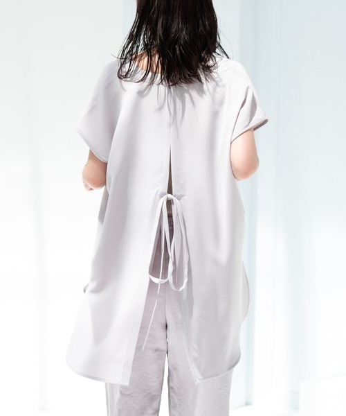 Aunt Marie's（アントマリーズ）の「AUNT MARIE'S ハーフスリーブバックスリットシャツ（シャツ/ブラウス・レディース・ライトパープル/ベージュ/ホワイト/ライトグリーン/ブラック・FREE）」の5枚目の写真