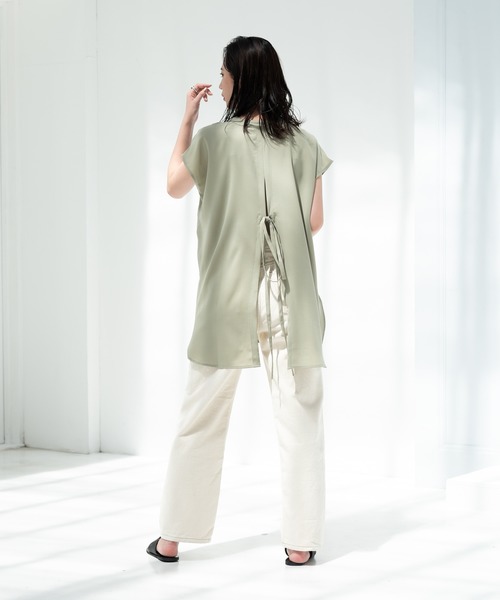 Aunt Marie's（アントマリーズ）の「AUNT MARIE'S ハーフスリーブバックスリットシャツ（シャツ/ブラウス・レディース・ライトパープル/ベージュ/ホワイト/ライトグリーン/ブラック・FREE）」の14枚目の写真