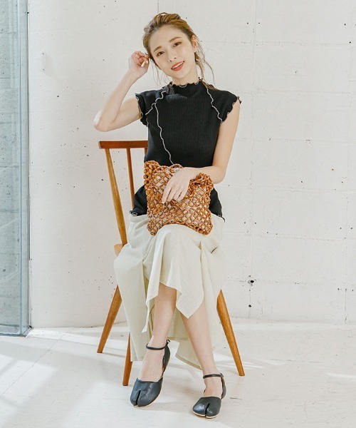 KOBE LETTUCE（コウベレタス）の「足袋サイドカットフラットパンプス（パンプス・レディース・ホワイト/ブラック/キャメル・LL/M/L/S）」の5枚目の写真