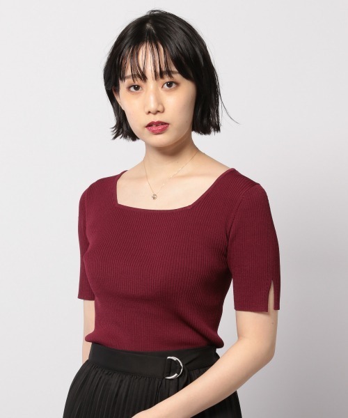 PAGEBOY（ページボーイ）の「スクエアショートスリーブリブニット（ニット/セーター・レディース・ブラック/オフホワイト/レッド系その他/グレイッシュベージュ・FREE）」の4枚目の写真