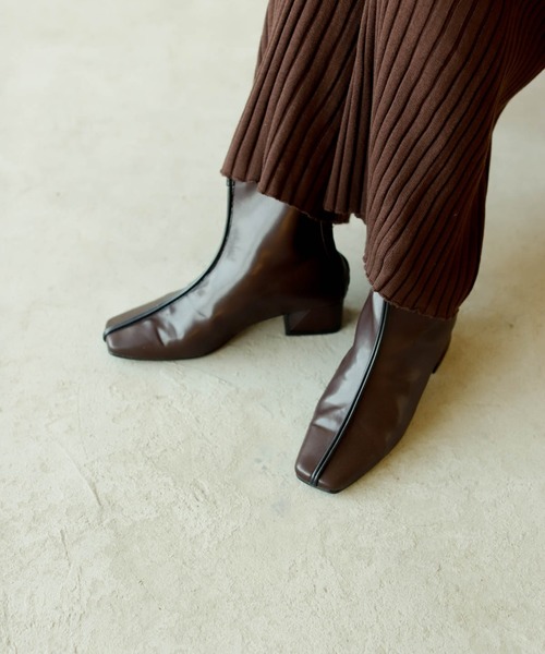 VACANCY（ヴァカンシー）の「パイピングショートブーツ（ブーツ・レディース・ブラック/グレー系その他/ブラウン・LARGE/MEDIUM/SMALL）」の10枚目の写真