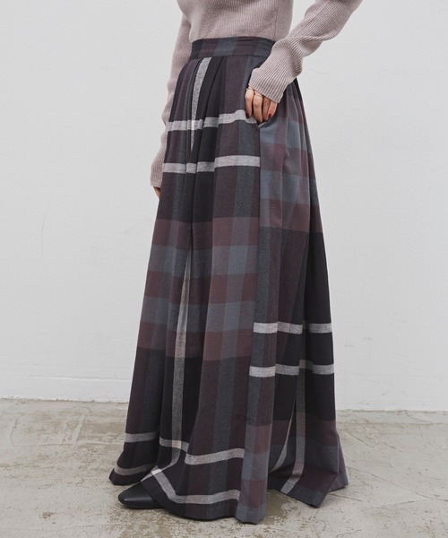 Libra Cue(リブラ キュー)の「ビックチェックボリュームスカート(スカート・レディース・ブラック/レッド/イエロー・FREE)」の6枚目の写真