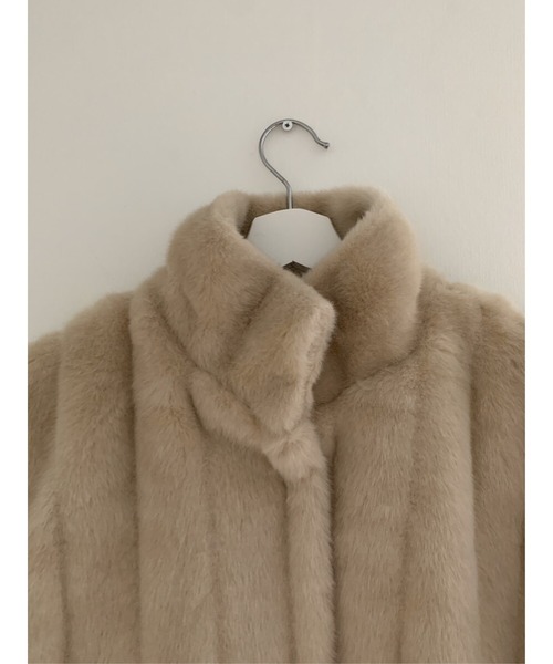 Jewelobe（ジュエローブ）の「エコファー針抜きストライプショートブルゾン（ブルゾン・レディース・ベージュ/ブルー/パープル/ピンク/アイボリー・FREE）」の8枚目の写真