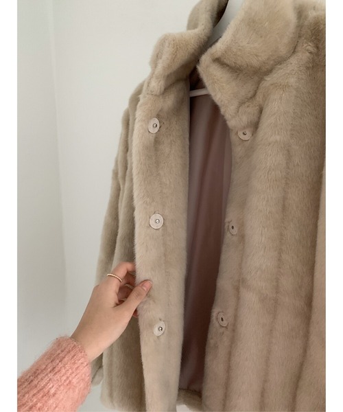 Jewelobe（ジュエローブ）の「エコファー針抜きストライプショートブルゾン（ブルゾン・レディース・ベージュ/ブルー/パープル/ピンク/アイボリー・FREE）」の12枚目の写真