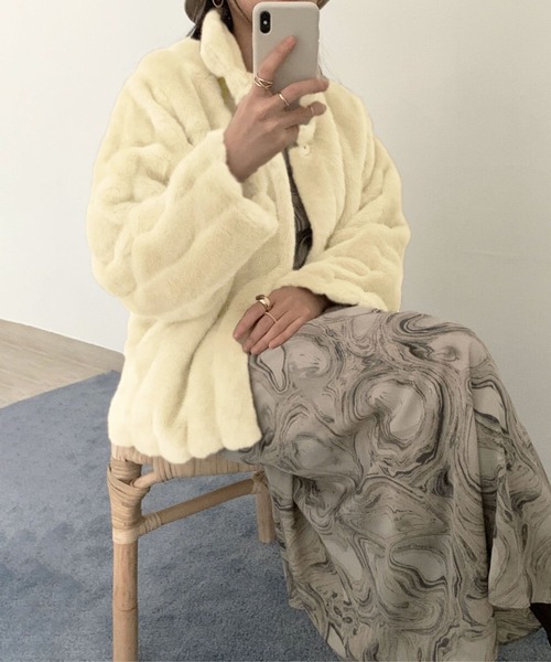 Jewelobe（ジュエローブ）の「エコファー針抜きストライプショートブルゾン（ブルゾン・レディース・ベージュ/ブルー/パープル/ピンク/アイボリー・FREE）」の17枚目の写真