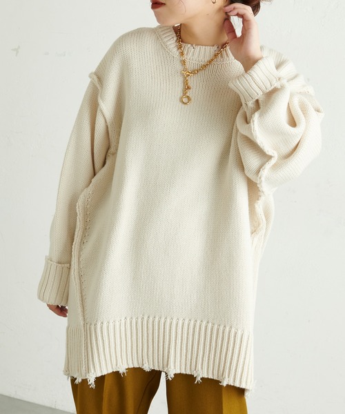 natural couture（ナチュラルクチュール）の「【WEB限定カラー有り】アウトシームダメージニット（ニット/セーター・レディース・ブラック/ベージュ/オレンジ/アイボリー/ブルー・FREE）」の2枚目の写真