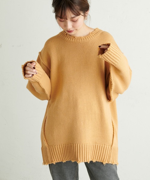 natural couture（ナチュラルクチュール）の「【WEB限定カラー有り】アウトシームダメージニット（ニット/セーター・レディース・ブラック/ベージュ/オレンジ/アイボリー/ブルー・FREE）」の7枚目の写真