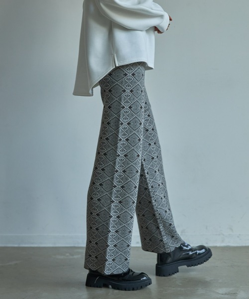 VACANCY（ヴァカンシー）の「ジャガード柄ニットワイドパンツ（その他パンツ・レディース・ブラック/グリーン/ナチュラル・FREE）」の6枚目の写真