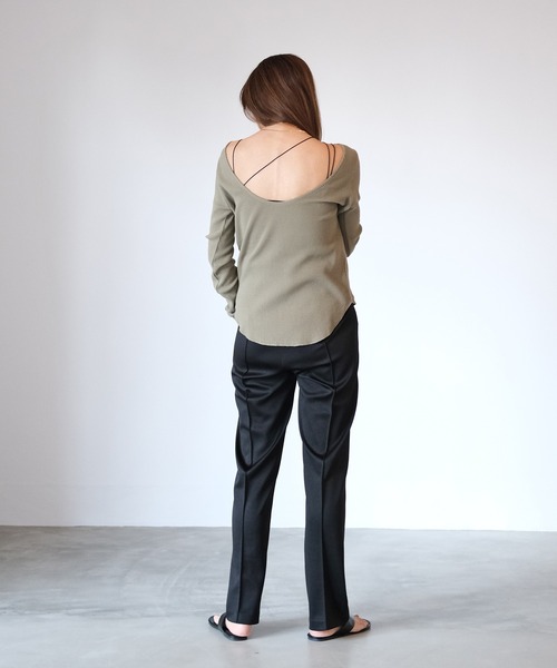 AKTE（アクテ）の「カップインランダムストラップキャミソール（キャミソール・レディース・ホワイト/ブラック/ベージュ/コーラルピンク・FREE）」の9枚目の写真