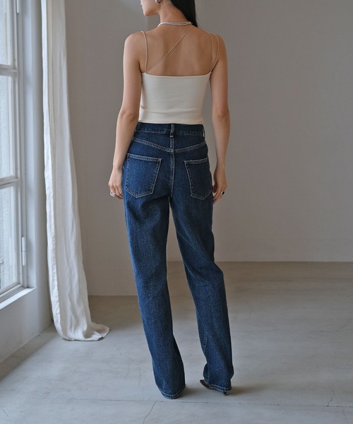 AKTE（アクテ）の「カップインランダムストラップキャミソール（キャミソール・レディース・ホワイト/ブラック/ベージュ/コーラルピンク・FREE）」の22枚目の写真