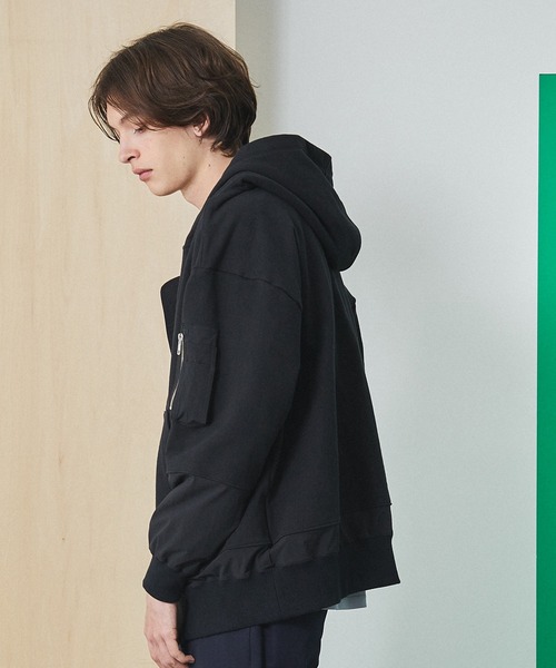 UNITED TOKYO（ユナイテッドトウキョウ）の「ドッキングジップアップパーカー（ブルゾン・メンズ・カーキ/ブラック・1/2）」の8枚目の写真