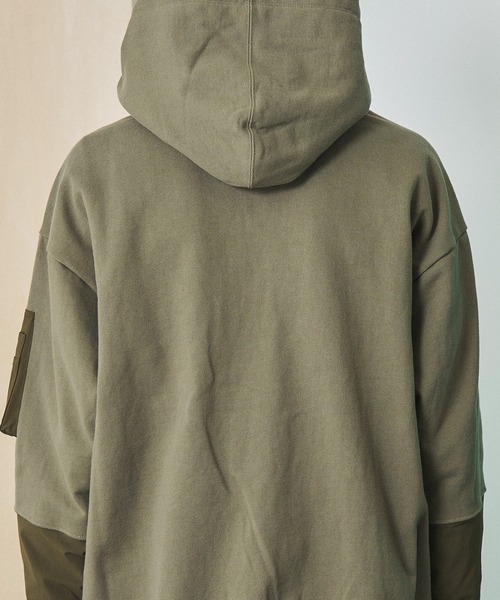 UNITED TOKYO（ユナイテッドトウキョウ）の「ドッキングジップアップパーカー（ブルゾン・メンズ・カーキ/ブラック・1/2）」の14枚目の写真