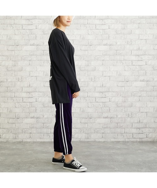 VIBGYOR（ヴィブジョー）の「VIBGYOR Select/サイドラインベロアジャージパンツ(YA)（その他パンツ・レディース・ブラック/カーキ/ネイビー/パープル・FREE）」の2枚目の写真