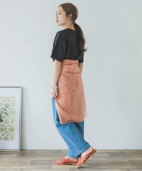 ITEMS URBANRESEARCH(アイテムズ アーバンリサーチ)の「ルーズ半袖Tシャツ(Tシャツ/カットソー・レディース・オフホワイト/イエロー/スミクロ/モカ・FREE)」の14枚目の写真