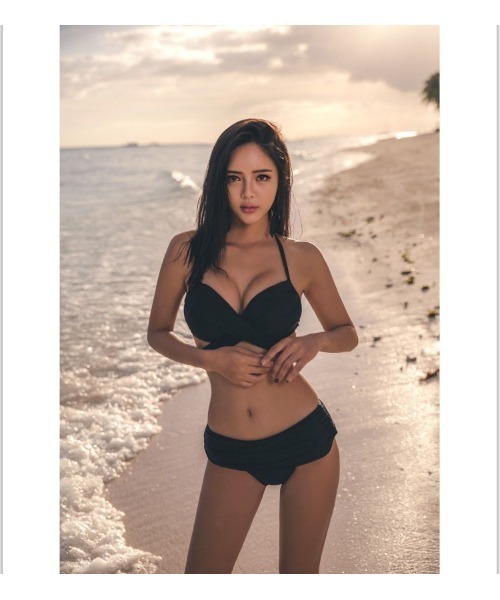 Ritzy(リッツィー)の「大人シルエット Cool 大人きれいめ/フロントクロスデザインビキニショーツ2点セット水着◆(水着・レディース・ブラック/グレー/レッド/ブラック系その他/グレー系その他/ブラック系その他2/カーキ/オレンジ/グリーン/ホワイト・M/L)」の15枚目の写真