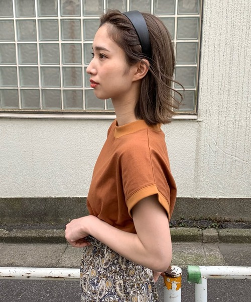 CIAOPANIC(チャオパニック)の「モックネックTシャツ/ハイネック(Tシャツ/カットソー・レディース・ブラック/ブラウン/オフホワイト/イエロー・FREE)」の7枚目の写真