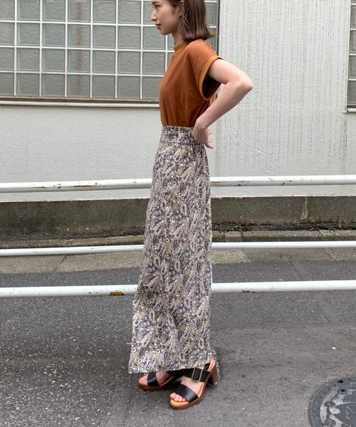 CIAOPANIC(チャオパニック)の「モックネックTシャツ/ハイネック(Tシャツ/カットソー・レディース・ブラック/ブラウン/オフホワイト/イエロー・FREE)」の9枚目の写真