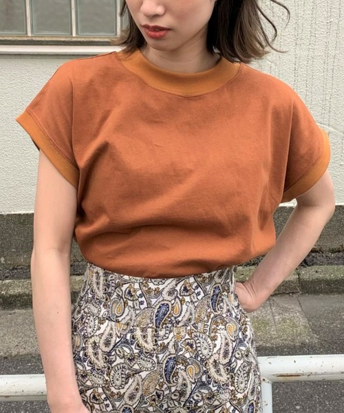 CIAOPANIC(チャオパニック)の「モックネックTシャツ/ハイネック(Tシャツ/カットソー・レディース・ブラック/ブラウン/オフホワイト/イエロー・FREE)」の5枚目の写真