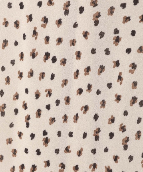 LOWRYS FARM(ローリーズファーム)の「ヒョウガラフレアスカート 217197(スカート・レディース・アイボリー/ブルー/ブラック/ブラウン・FREE)」の11枚目の写真