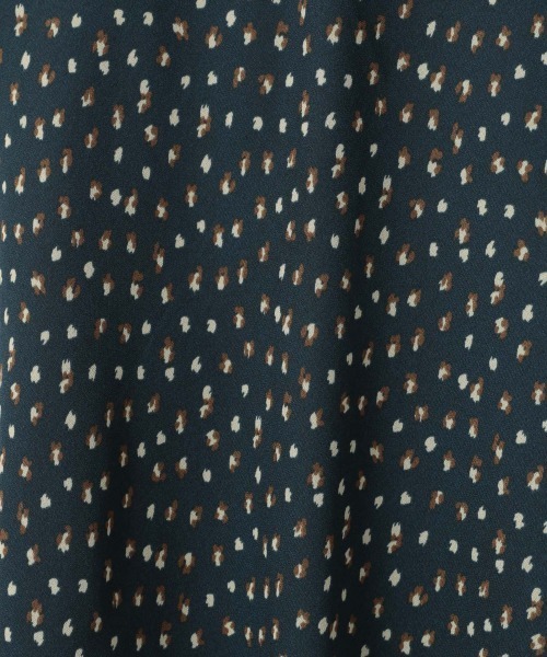 LOWRYS FARM(ローリーズファーム)の「ヒョウガラフレアスカート 217197(スカート・レディース・アイボリー/ブルー/ブラック/ブラウン・FREE)」の9枚目の写真