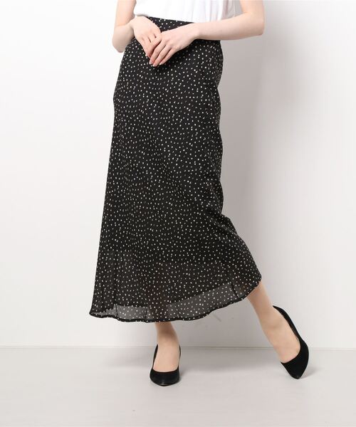 LOWRYS FARM(ローリーズファーム)の「ヒョウガラフレアスカート 217197(スカート・レディース・アイボリー/ブルー/ブラック/ブラウン・FREE)」の15枚目の写真