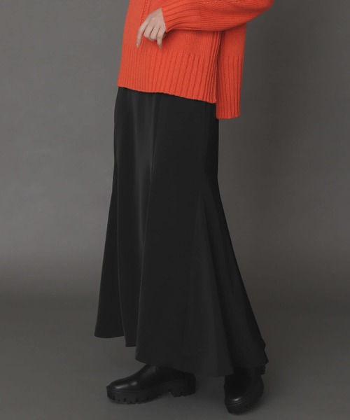 SENSE OF PLACE by URBAN RESEARCH(センスオブプレイスバイアーバンリサーチ)の「サテンマーメイドスカート(スカート・レディース・ブラウン/ライトベージュ/ブラック・ONE)」の5枚目の写真