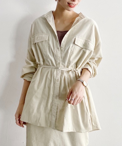 mysty woman(ミスティウーマン)の「ウエストマークコーデュロイシャツ 227708(シャツ/ブラウス・レディース・ダークグリーン/アイボリー/チャコール・FREE)」の2枚目の写真