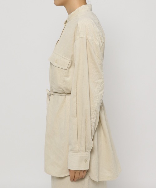 mysty woman(ミスティウーマン)の「ウエストマークコーデュロイシャツ 227708(シャツ/ブラウス・レディース・ダークグリーン/アイボリー/チャコール・FREE)」の4枚目の写真