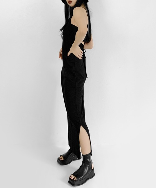 LVEU.(ラブユ.)の「【LVEU.】バッククロスワンピース / ワンピース ワンピ ロング ミモレ キャミソール キャミ キャミワンピ ブラック クロス タイト(ワンピース・レディース・ブラック・FREE)」の6枚目の写真