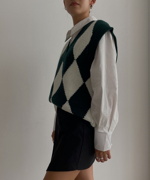 Avvenente(アベネンテ)の「【Avvenente】ビッグニットベスト(ベスト・レディース・アイボリー/ブラック/ピンク/ダークグリーン・MEDIUM)」の20枚目の写真